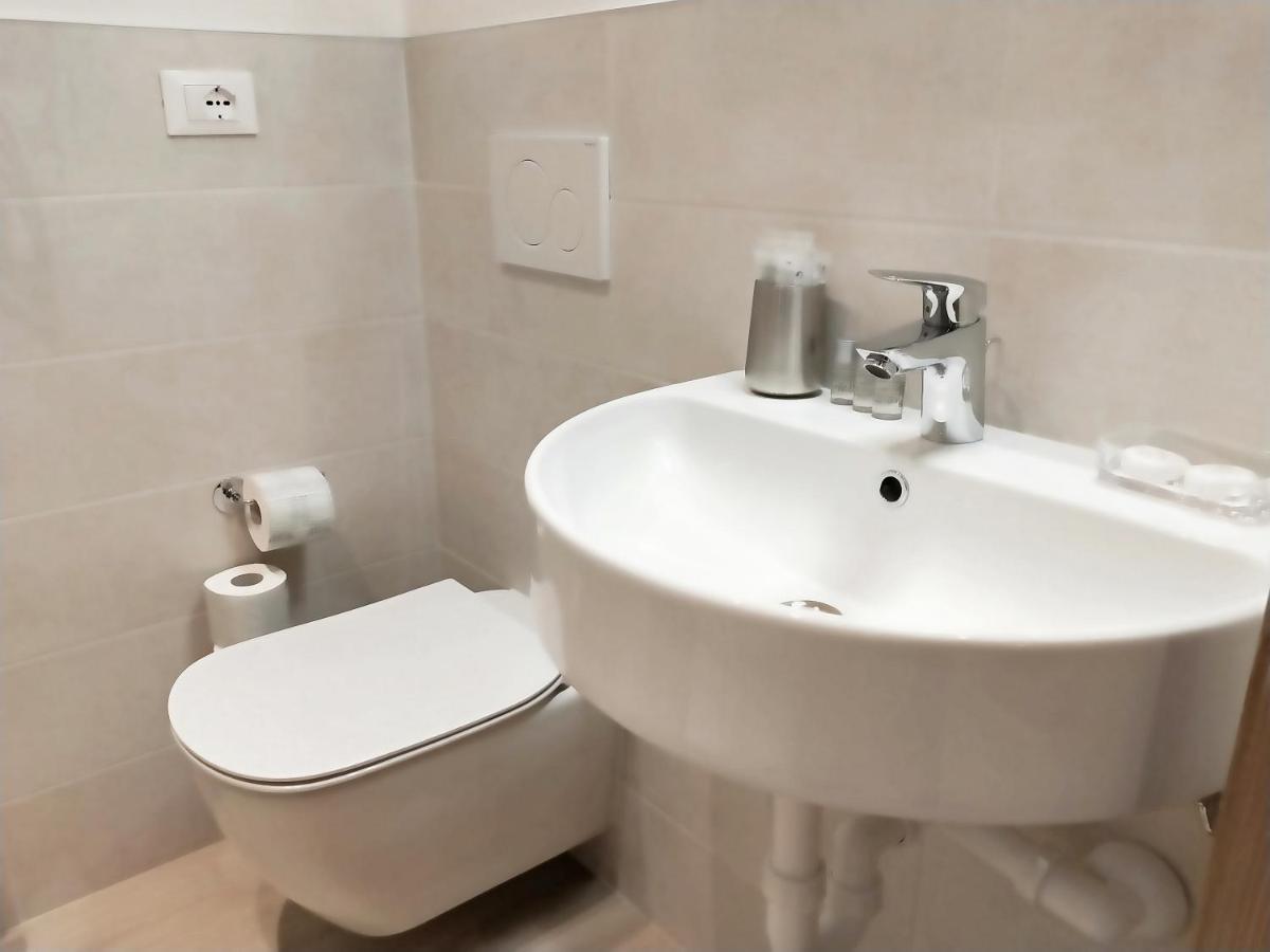 Via Poma Rooms Verona Exterior foto