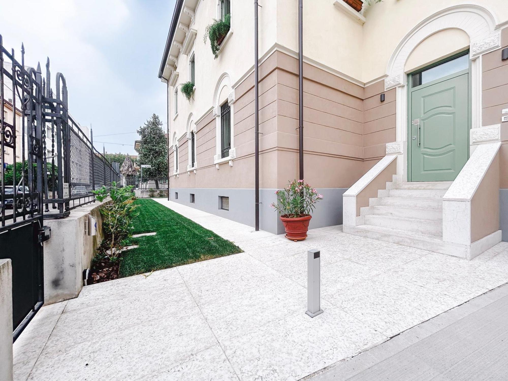 Via Poma Rooms Verona Exterior foto